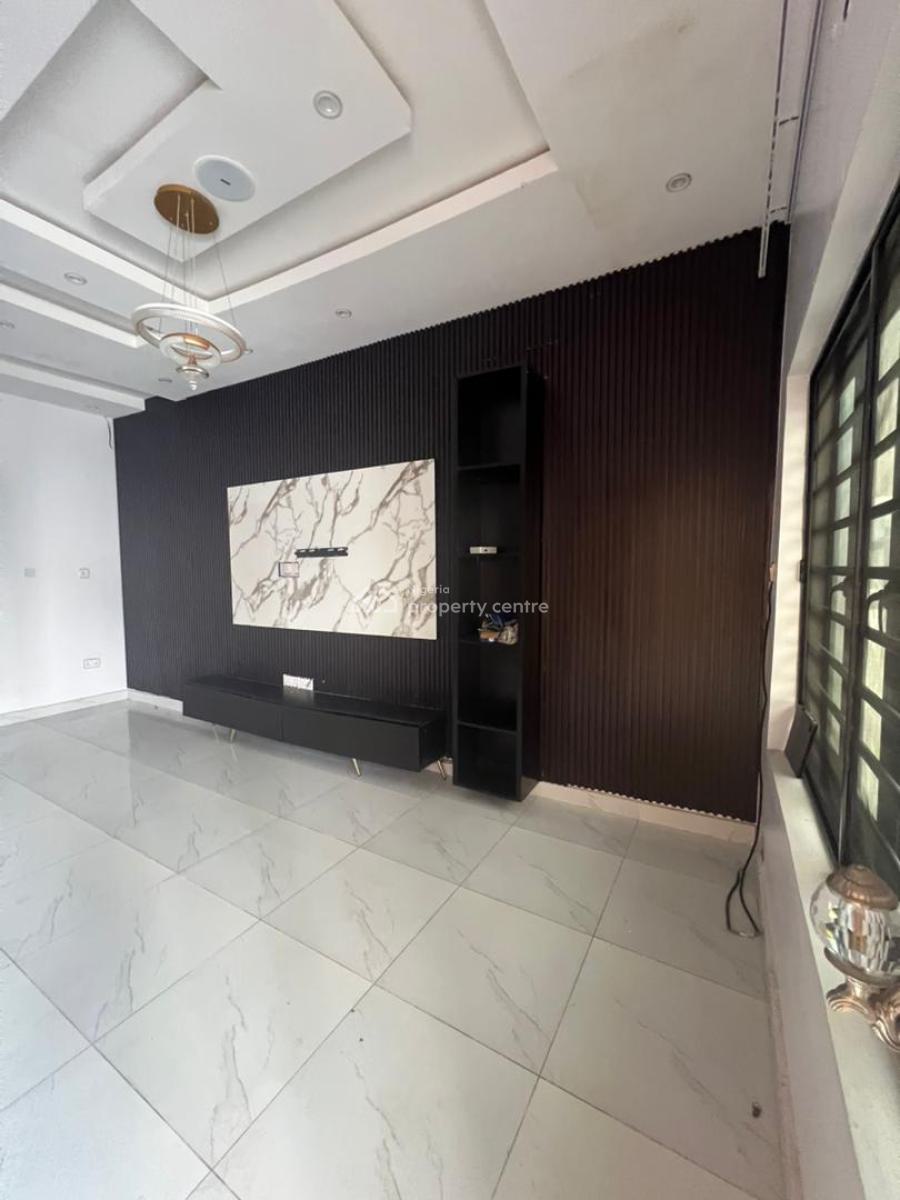 Specious Well Built 2 Bedroom Terrace Duplex, Orchi Before Round About, Lekki Phase 1, Lekki, Lagos, Terraced Duplex for Rent