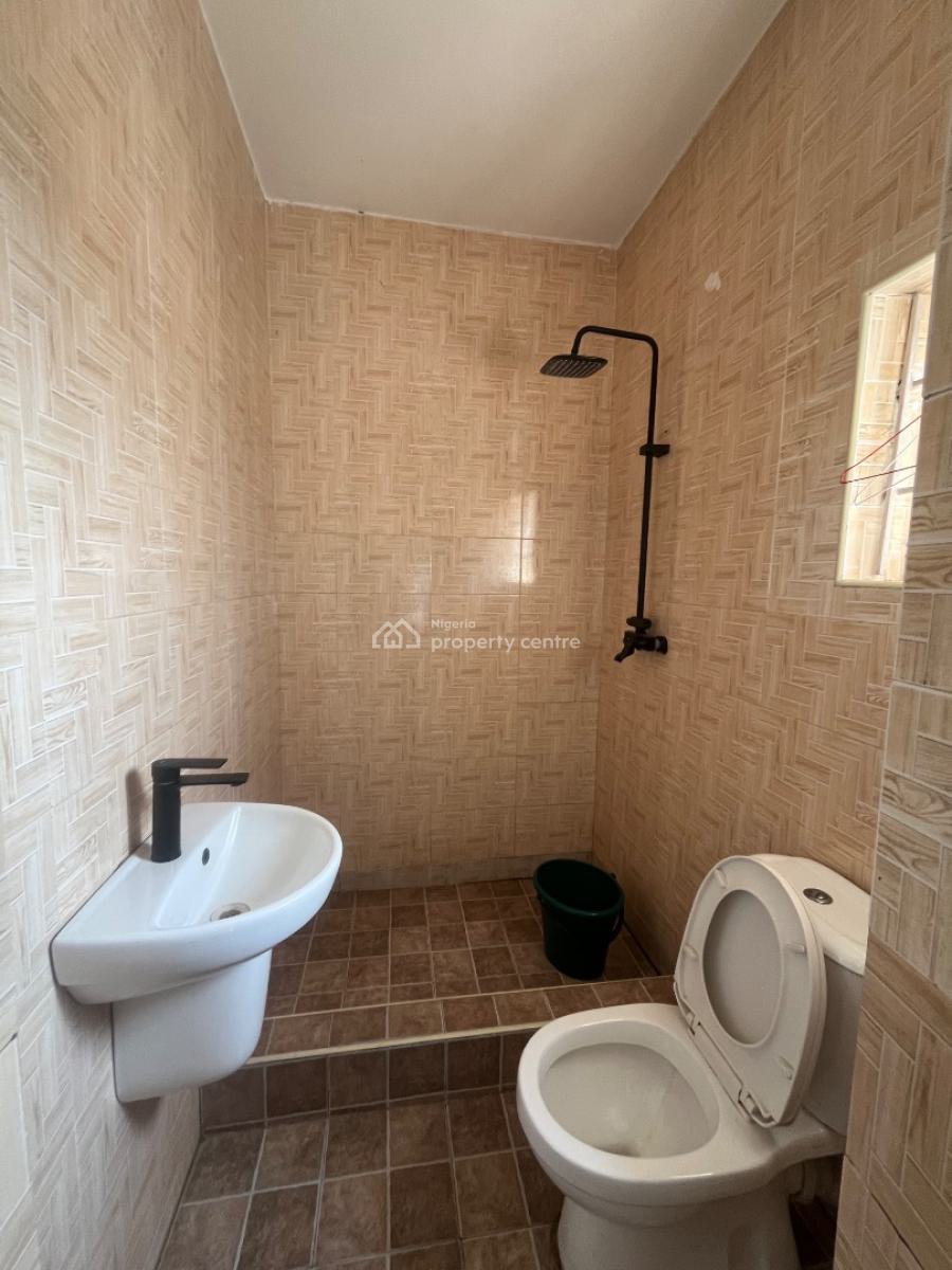 2 Bedroom Flat, Green Land Estate, Ogombo, Ajah, Lagos, Flat / Apartment for Rent