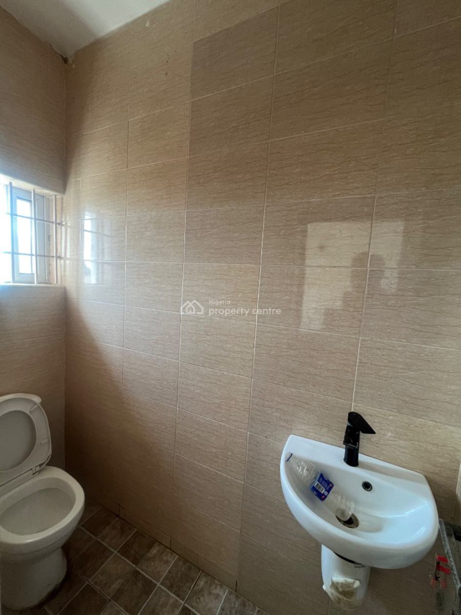 2 Bedroom Flat, Green Land Estate, Ogombo, Ajah, Lagos, Flat / Apartment for Rent