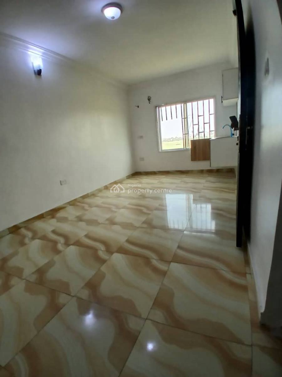 a Studio Apartment in an Estate with 24 Hours Light, Paradise 3 Estate Chevron Drive 🔰, Lekki, Lagos, Self Contain (single Rooms) for Rent
