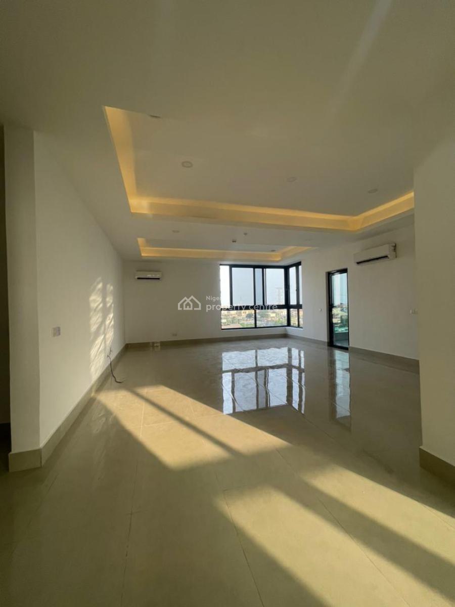 3 Bedroom Penthouse, Lekki Phase 1, Lekki, Lagos, Flat / Apartment for Sale
