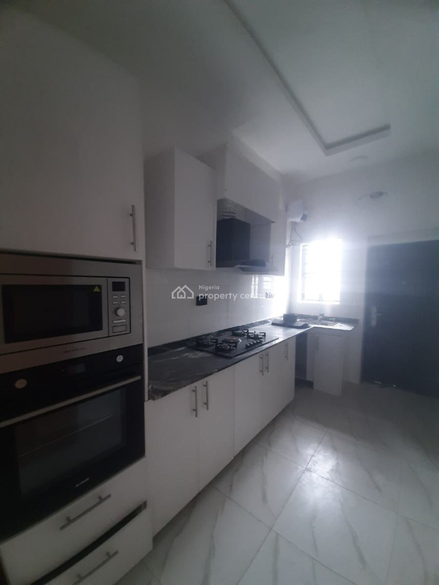 2 Bedroom, Before Chevron Drive 2nd Toll Gate, Ologolo, Lekki, Lagos, Flat / Apartment for Sale