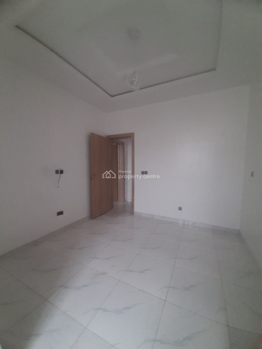 2 Bedroom, Before Chevron Drive 2nd Toll Gate, Ologolo, Lekki, Lagos, Flat / Apartment for Sale