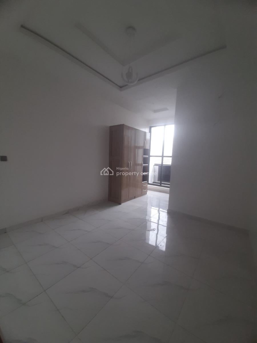 2 Bedroom, Before Chevron Drive 2nd Toll Gate, Ologolo, Lekki, Lagos, Flat / Apartment for Sale