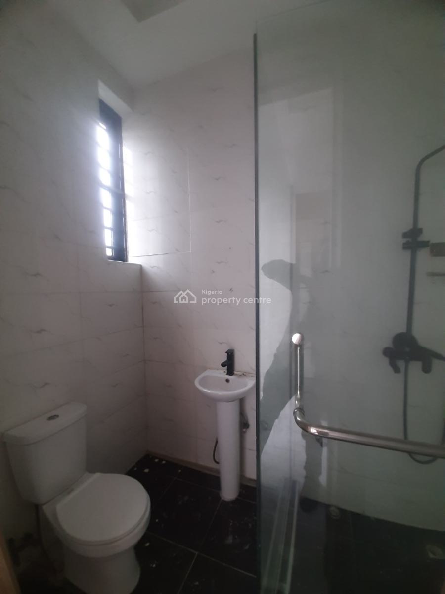 2 Bedroom, Before Chevron Drive 2nd Toll Gate, Ologolo, Lekki, Lagos, Flat / Apartment for Sale