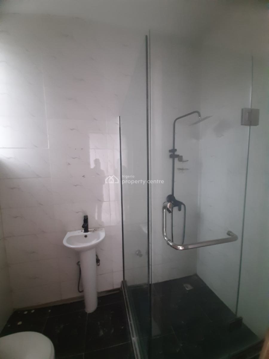 2 Bedroom, Before Chevron Drive 2nd Toll Gate, Ologolo, Lekki, Lagos, Flat / Apartment for Sale