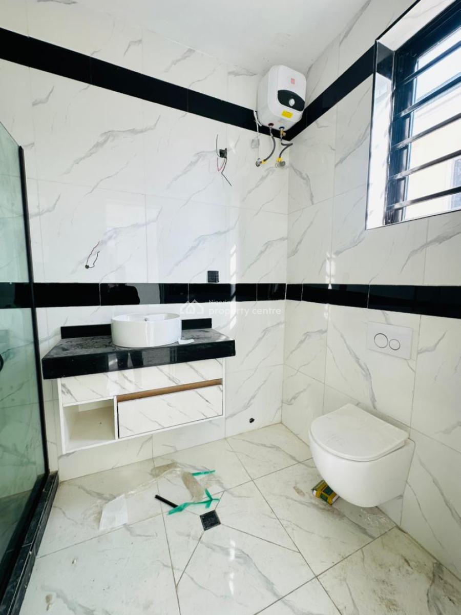 Beautifully Carved 2bedroom Apartment with Elevator in Lekki Phase 1, Lekki Phase One ,lekki ,lagos ,nigeria, Lekki Phase 1, Lekki, Lagos, Flat / Apartment for Sale