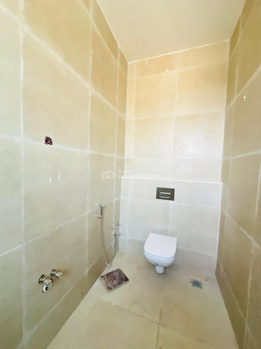 Spaciously Built 3&2bed Apartment with Swimming Pool ,gym &elevator, Lekki Phase One ,lekki ,lagos ,nigeria, Lekki Phase 1, Lekki, Lagos, Flat / Apartment for Sale