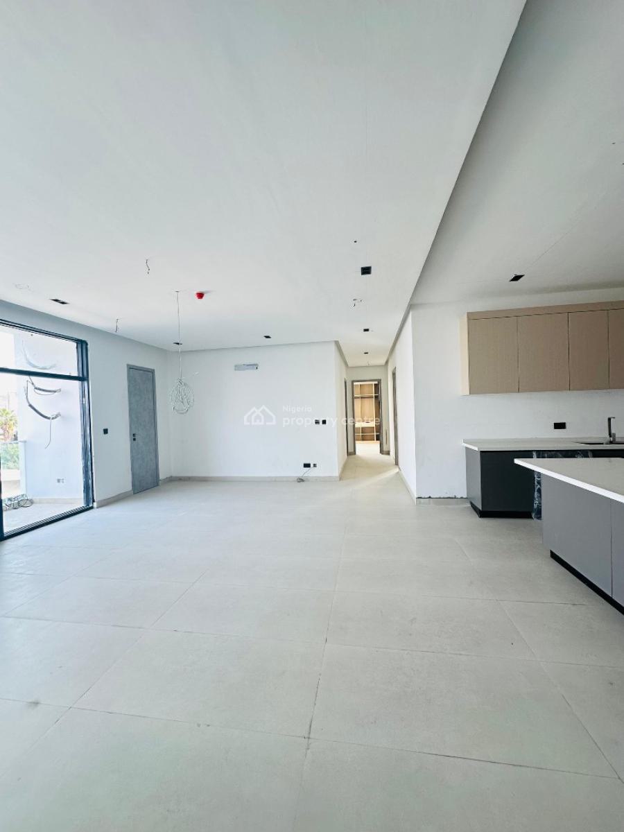 Spaciously Built 3&2bed Apartment with Swimming Pool ,gym &elevator, Lekki Phase One ,lekki ,lagos ,nigeria, Lekki Phase 1, Lekki, Lagos, Flat / Apartment for Sale