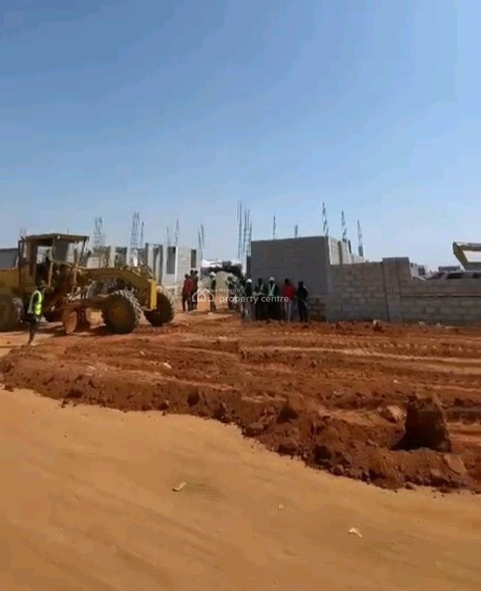 Unmissable Christmas Gift to Yourself: Prime 400 Sqm Plot in Hutu, Sabon Lugbe, Lugbe District, Abuja, Residential Land for Sale