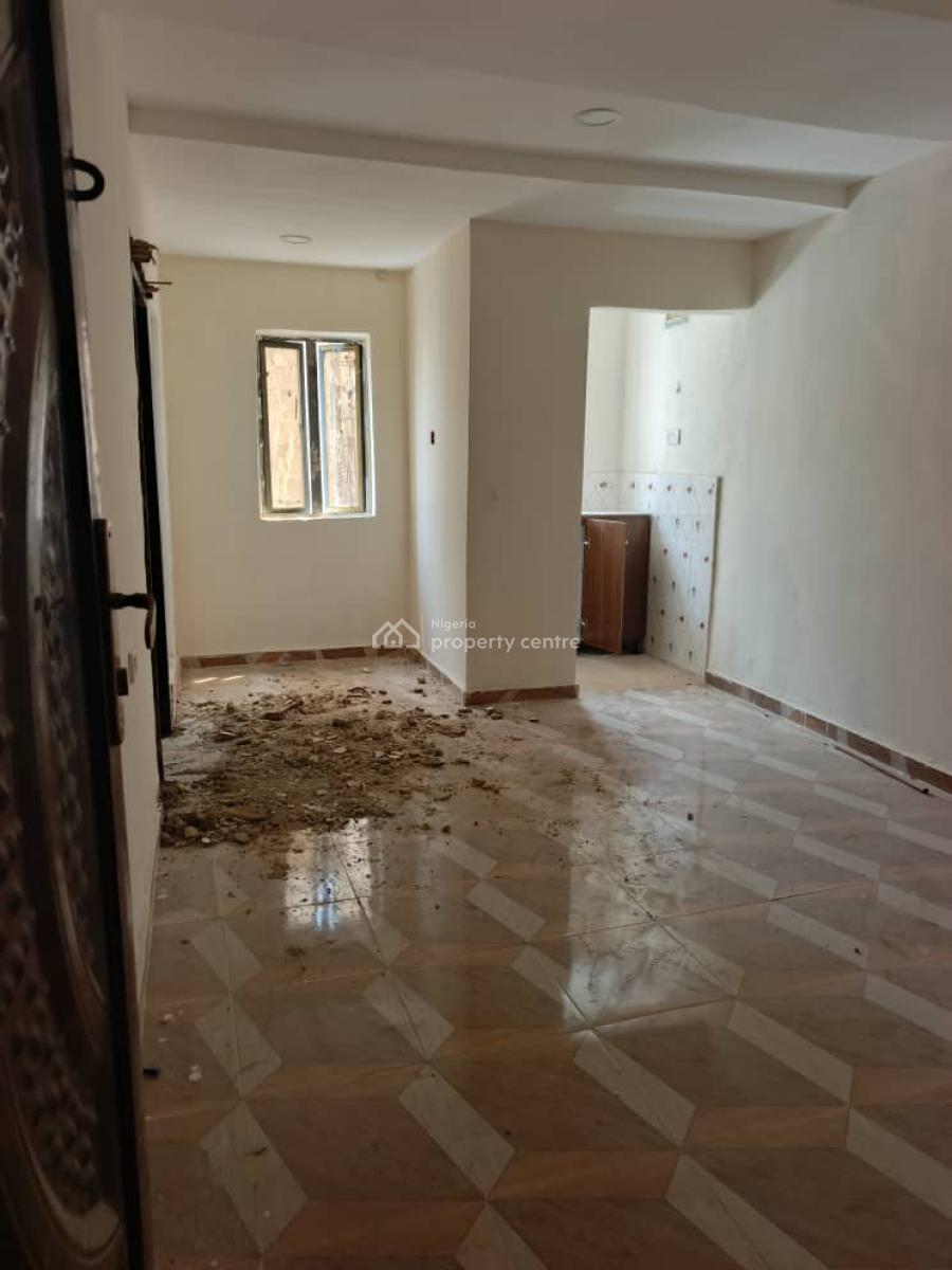 Brand Newly 6units of Mini Flat @ Yaba Year Same Building, Yaba, Lagos, Flat / Apartment for Rent