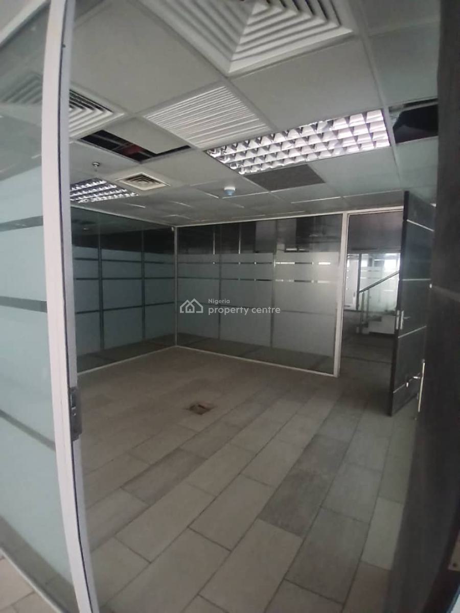 Fully Serviced 300sqm Open Office Space (3rd Floor), Victoria Island (vi), Lagos, Office Space for Rent
