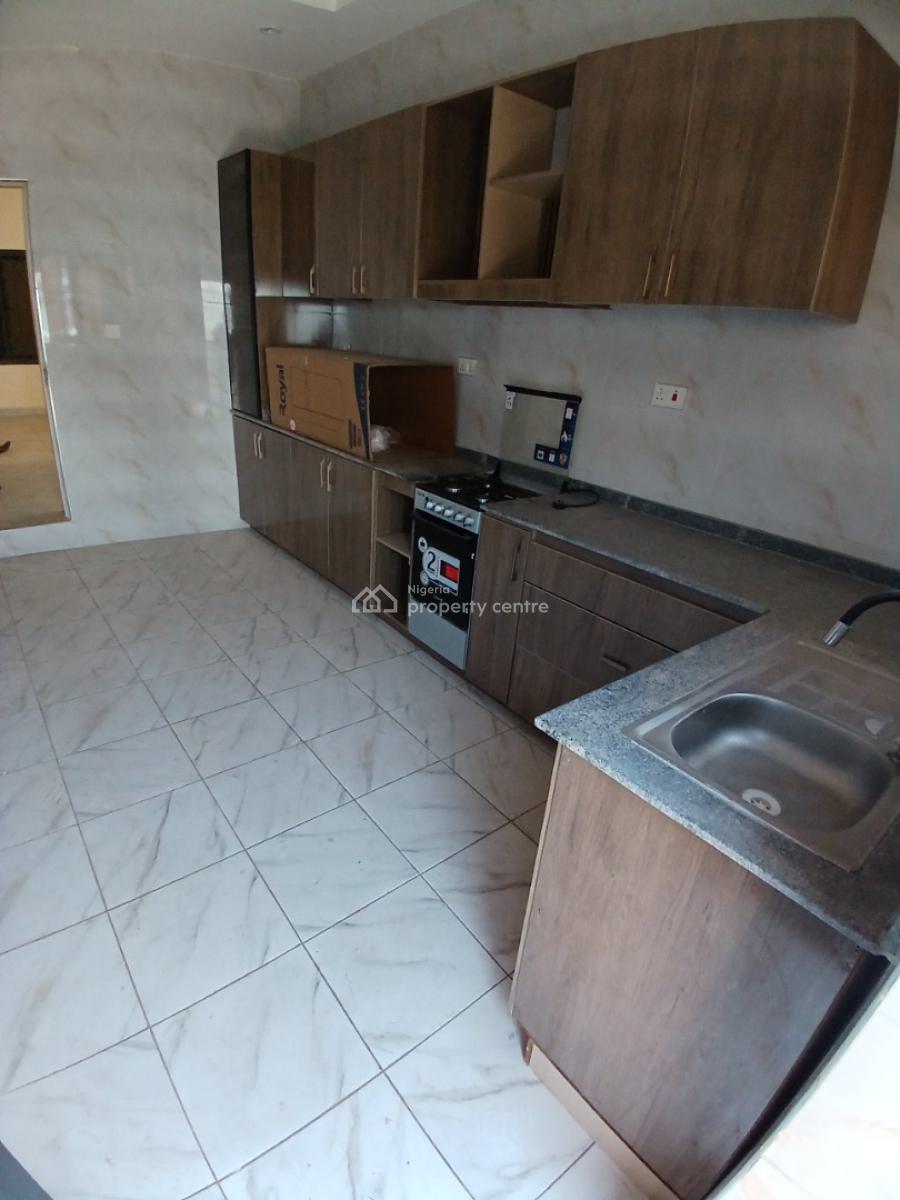 Brand New 2 Bedroom Block of Flat, Guzape District Abuja Diplomatic Zone, Guzape District, Abuja, House for Rent