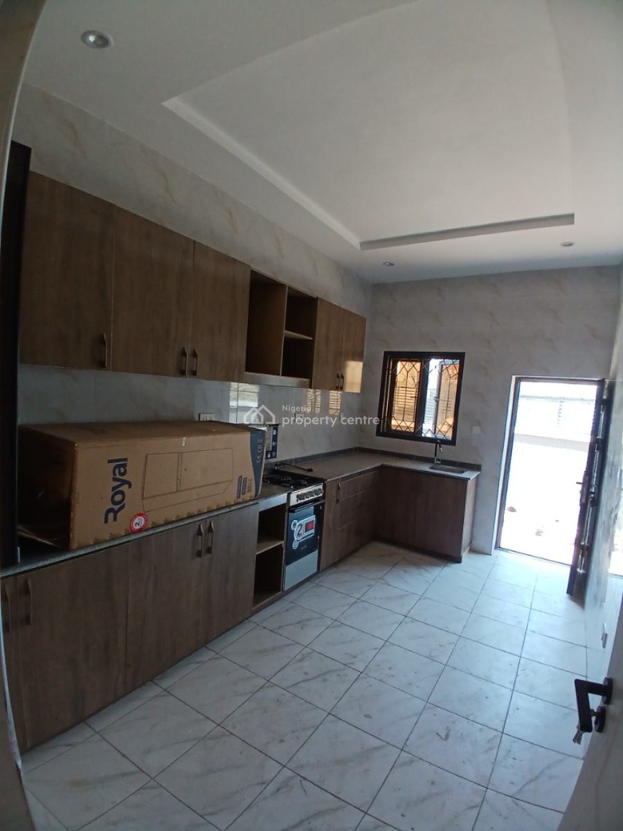 Brand New 2 Bedroom Block of Flat, Guzape District Abuja Diplomatic Zone, Guzape District, Abuja, House for Rent