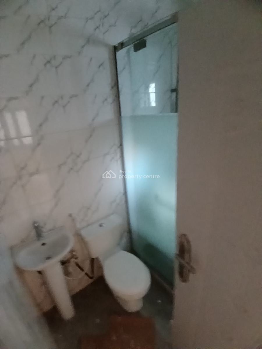 Brand New 2 Bedroom Block of Flat, Guzape District Abuja Diplomatic Zone, Guzape District, Abuja, House for Rent