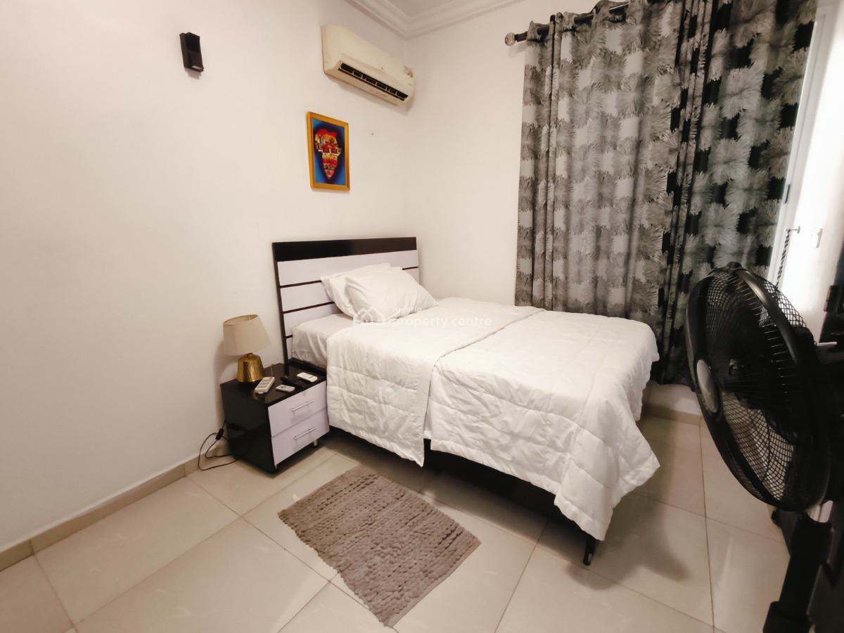 2 Bedroom Flat with Ps5 & Snooker, Oral Estate, Ikota Lekki, Ikota, Lekki, Lagos, Flat / Apartment Short Let