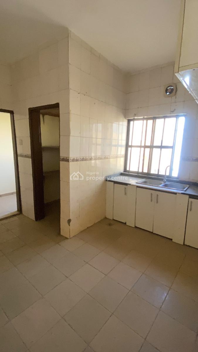 Spacious 3 Bedroom Flat + Bq, Katampe (main), Katampe, Abuja, Flat / Apartment for Rent