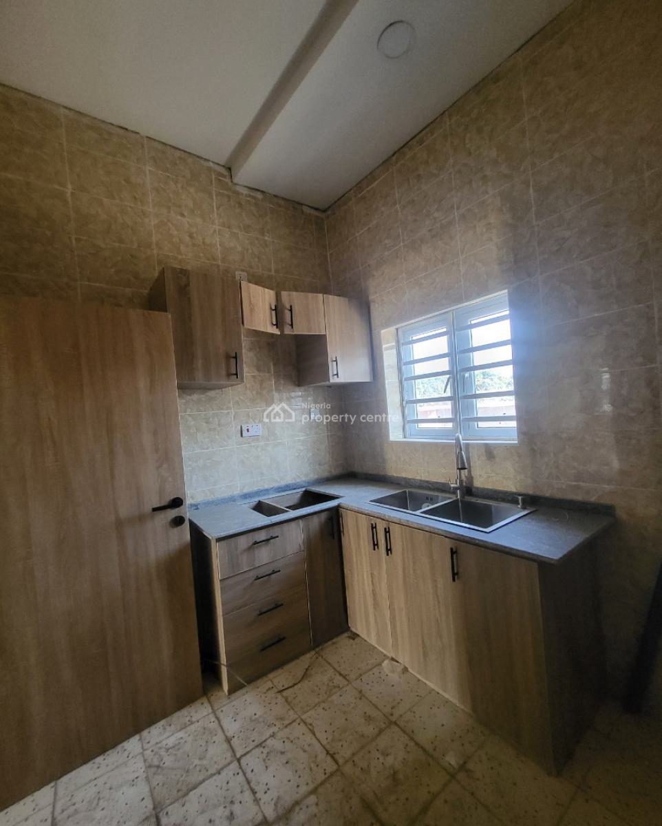 Luxurious Massive Brand New 2 Bedroom Flat, Old Secteriate, Area 1, Garki, Abuja, Flat / Apartment for Rent