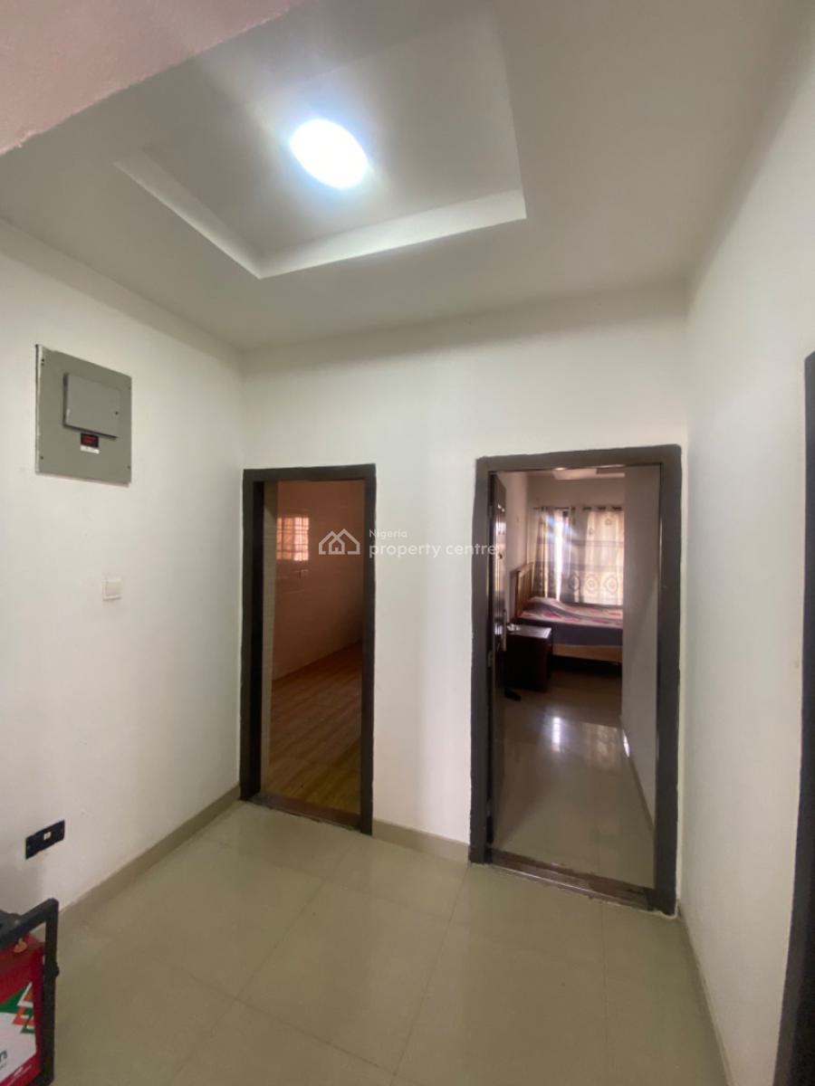 Very Sweet and Lovable Sharp Spacious 2 Bedroom Upstairs, Ogombo Road Down, Ajah, Lagos, Flat / Apartment for Rent