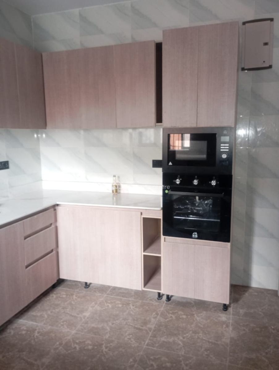 Executive 4-bedroom Semi-detached Duplex with Bq on 2 Floors, Obanikoro Estate, Obanikoro, Shomolu, Lagos, Semi-detached Duplex for Sale