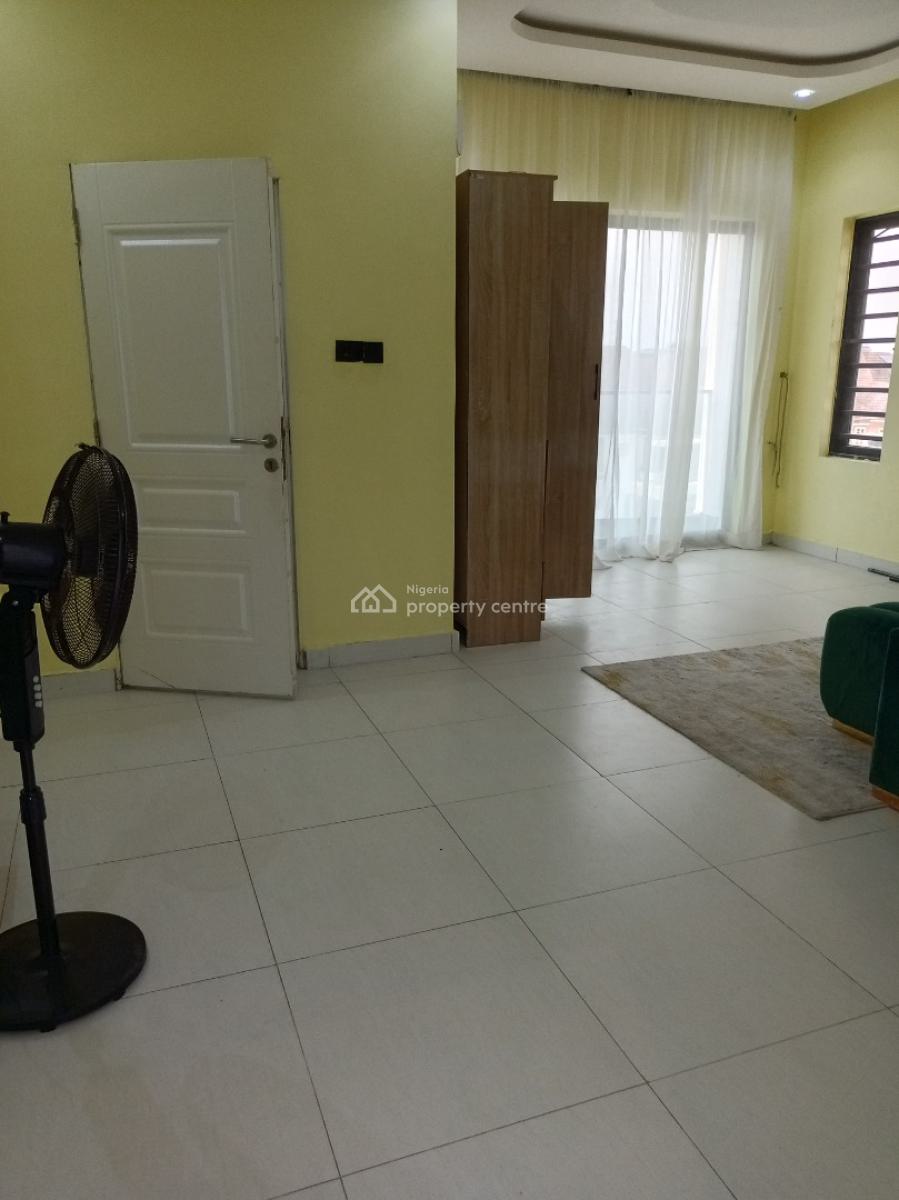 Fully Furnished 3bedroom 24hours Light Secured Estate, Secured Estate, Ologolo, Lekki, Lagos, Flat / Apartment for Rent
