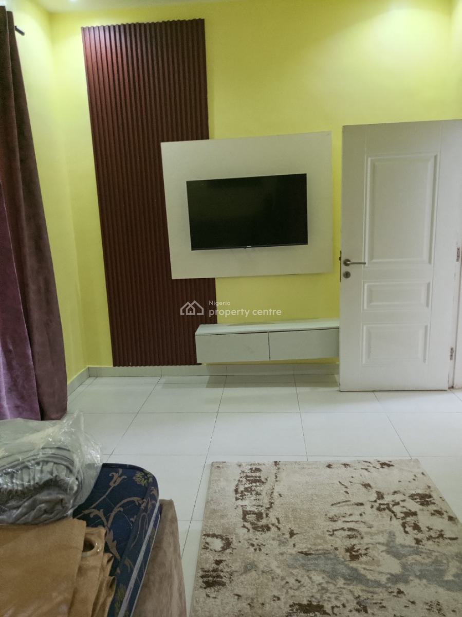 Fully Furnished 3bedroom 24hours Light Secured Estate, Secured Estate, Ologolo, Lekki, Lagos, Flat / Apartment for Rent