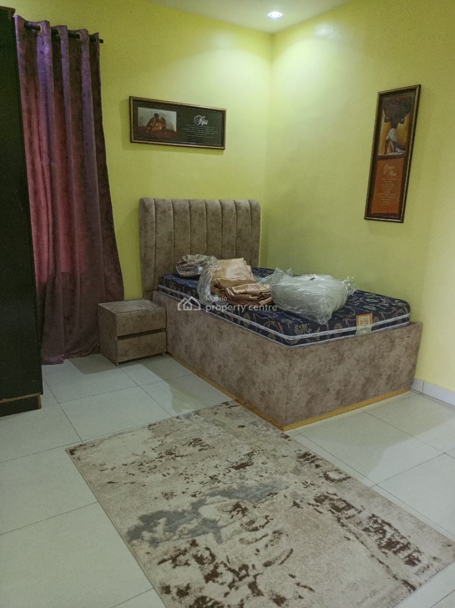 Fully Furnished 3bedroom 24hours Light Secured Estate, Secured Estate, Ologolo, Lekki, Lagos, Flat / Apartment for Rent
