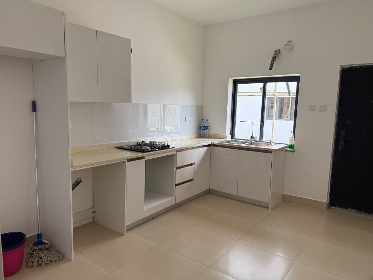 Brand New 4 Bedroom Terrace Duplex for Super Distress, Beechwood Estate, Lakowe, Ibeju Lekki, Lagos, Terraced Duplex for Sale