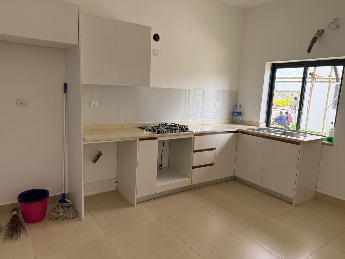 Brand New 4 Bedroom Terrace Duplex for Super Distress, Beechwood Estate, Lakowe, Ibeju Lekki, Lagos, Terraced Duplex for Sale