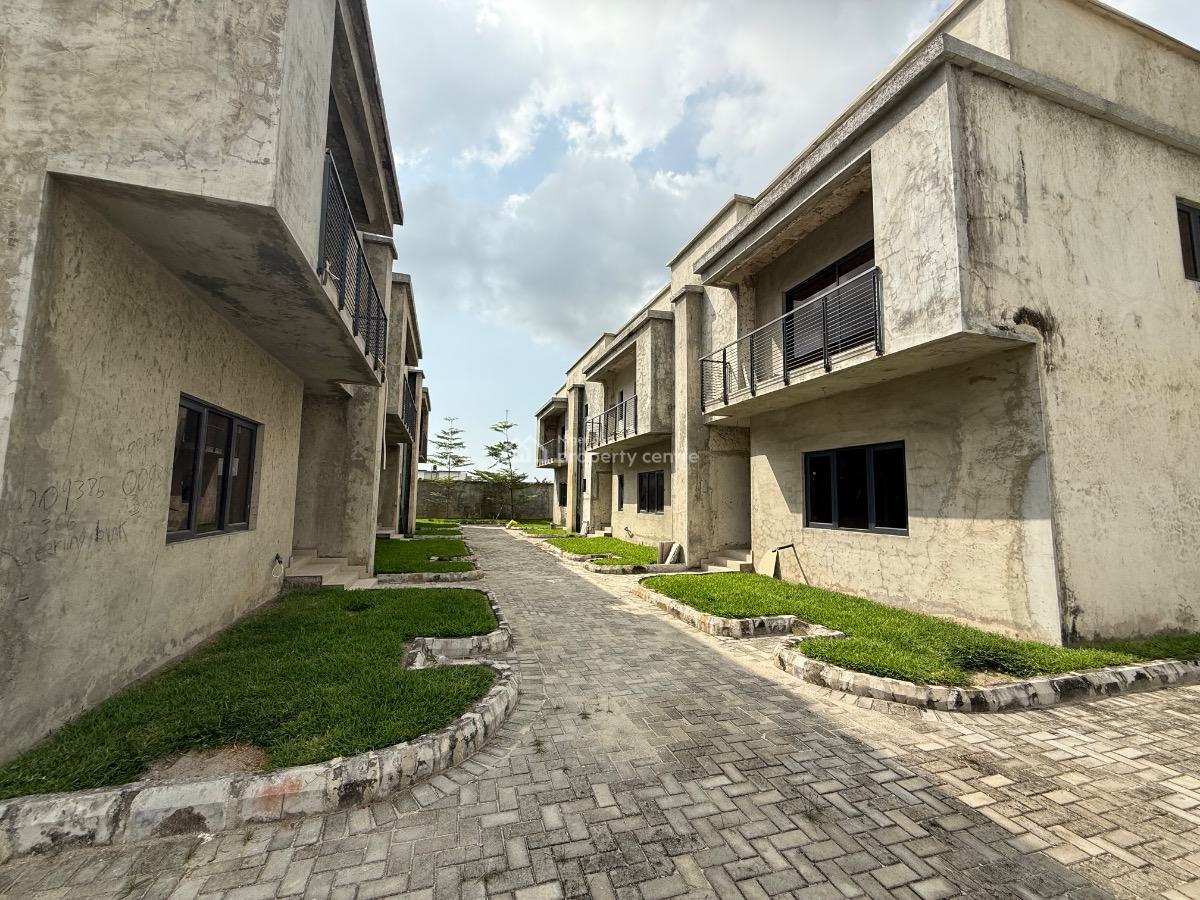 Brand New 4 Bedroom Terrace Duplex for Super Distress, Beechwood Estate, Lakowe, Ibeju Lekki, Lagos, Terraced Duplex for Sale