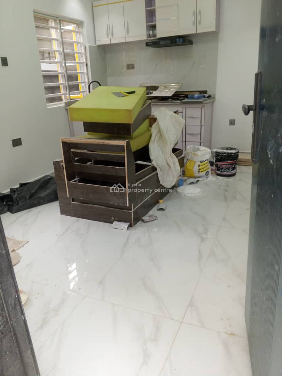 Newly Renovated 2 Bedroom Flat, Dolphin Duplex, Ikoyi, Lagos, Flat / Apartment for Rent