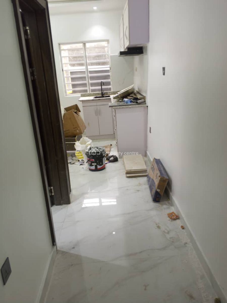 Newly Renovated 2 Bedroom Flat, Dolphin Duplex, Ikoyi, Lagos, Flat / Apartment for Rent