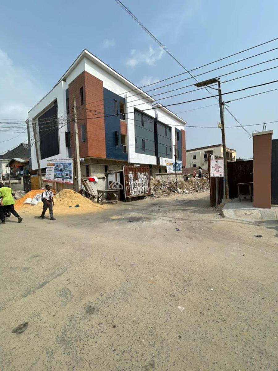 Beautiful 2 Bedrooms Apartment in a Good Neighborhood, Off Nnobi Street, Kilo, Surulere, Lagos, Flat / Apartment for Sale