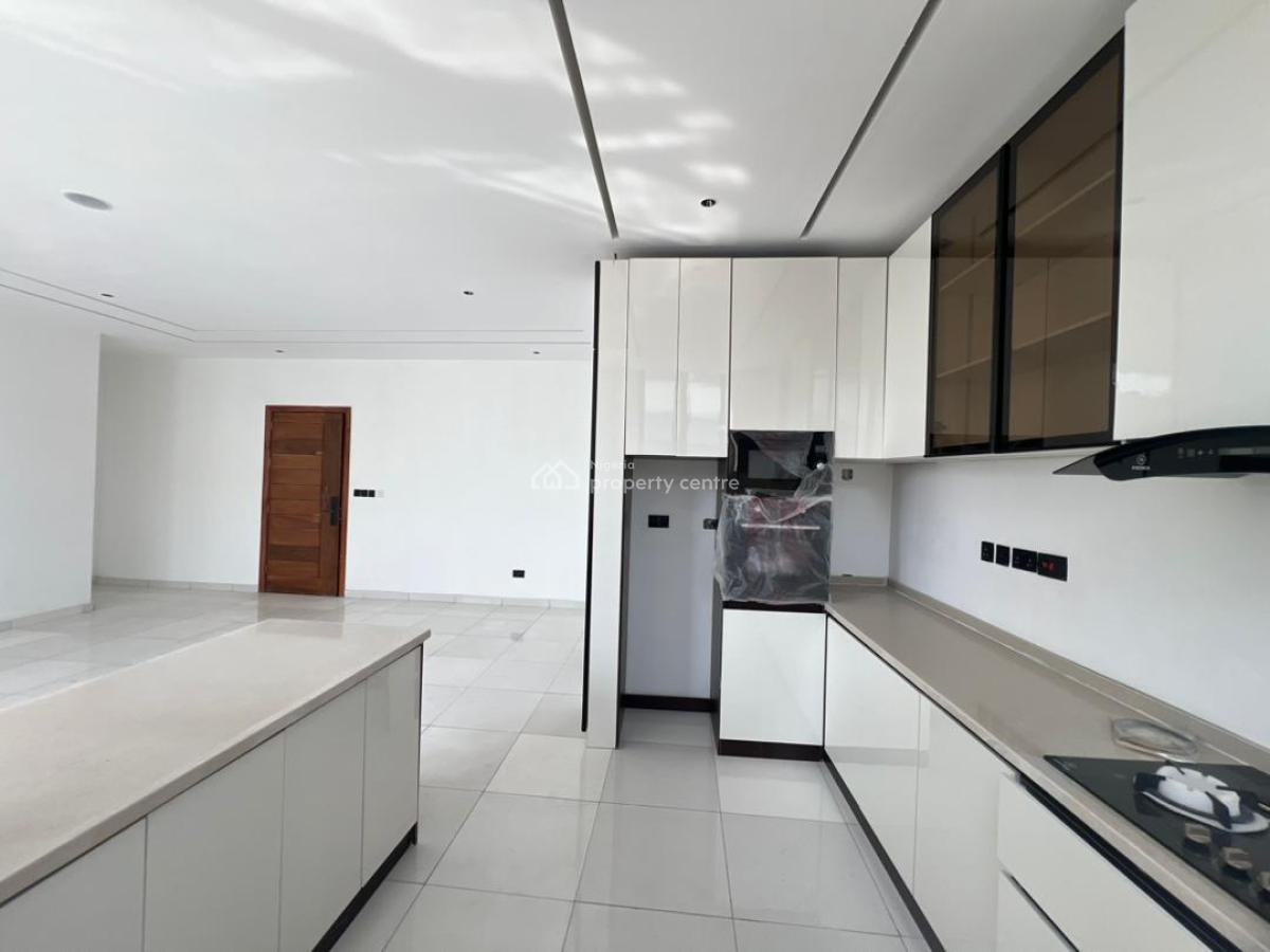 2 Bedrooms Apartment Gym, Swimming Pool, Lekki Phase 1, Lekki, Lagos, Flat / Apartment for Sale