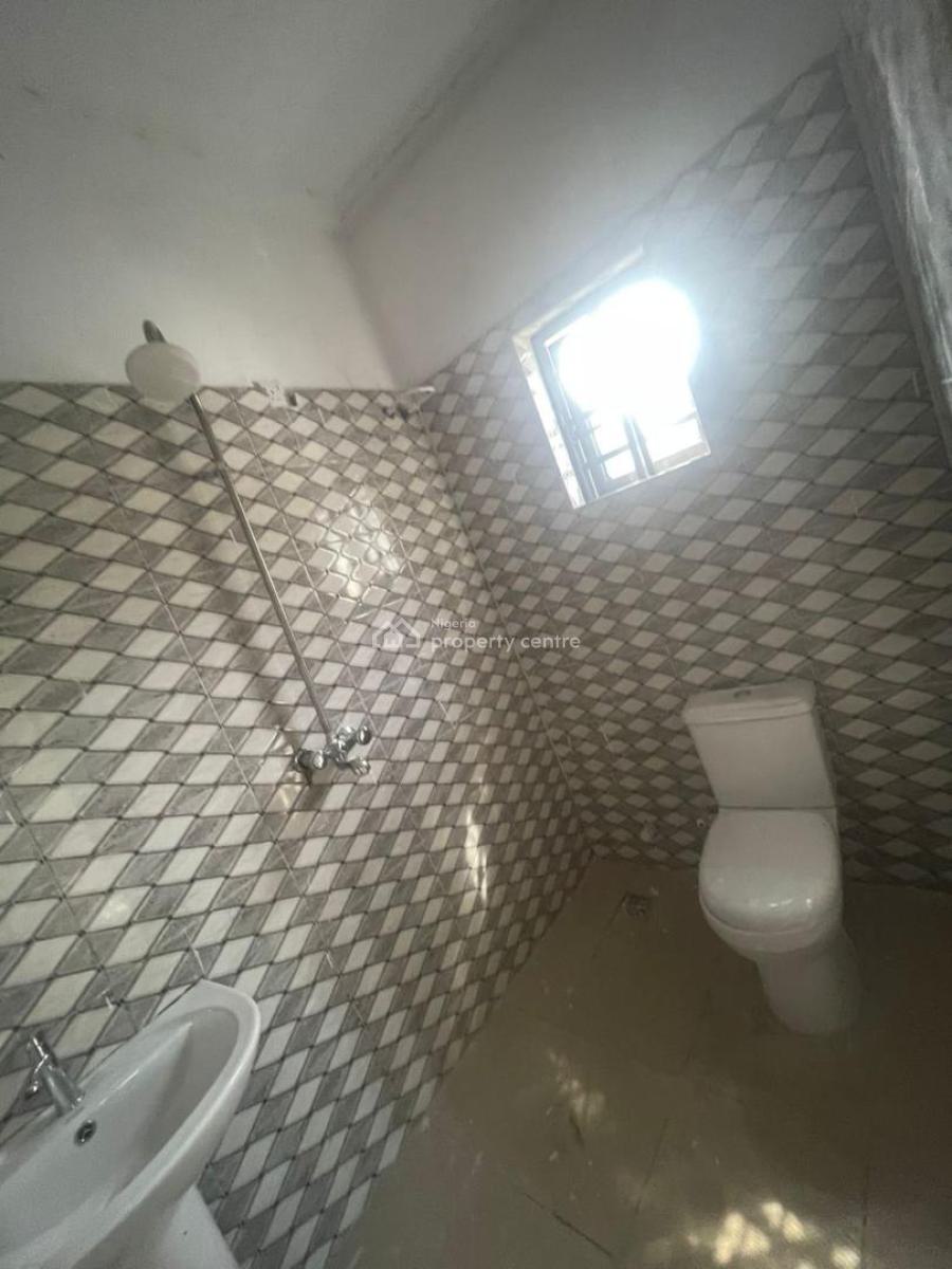 Newly Built Four Flat, Akala Akobo Extension, Ibadan, Oyo, House for Sale