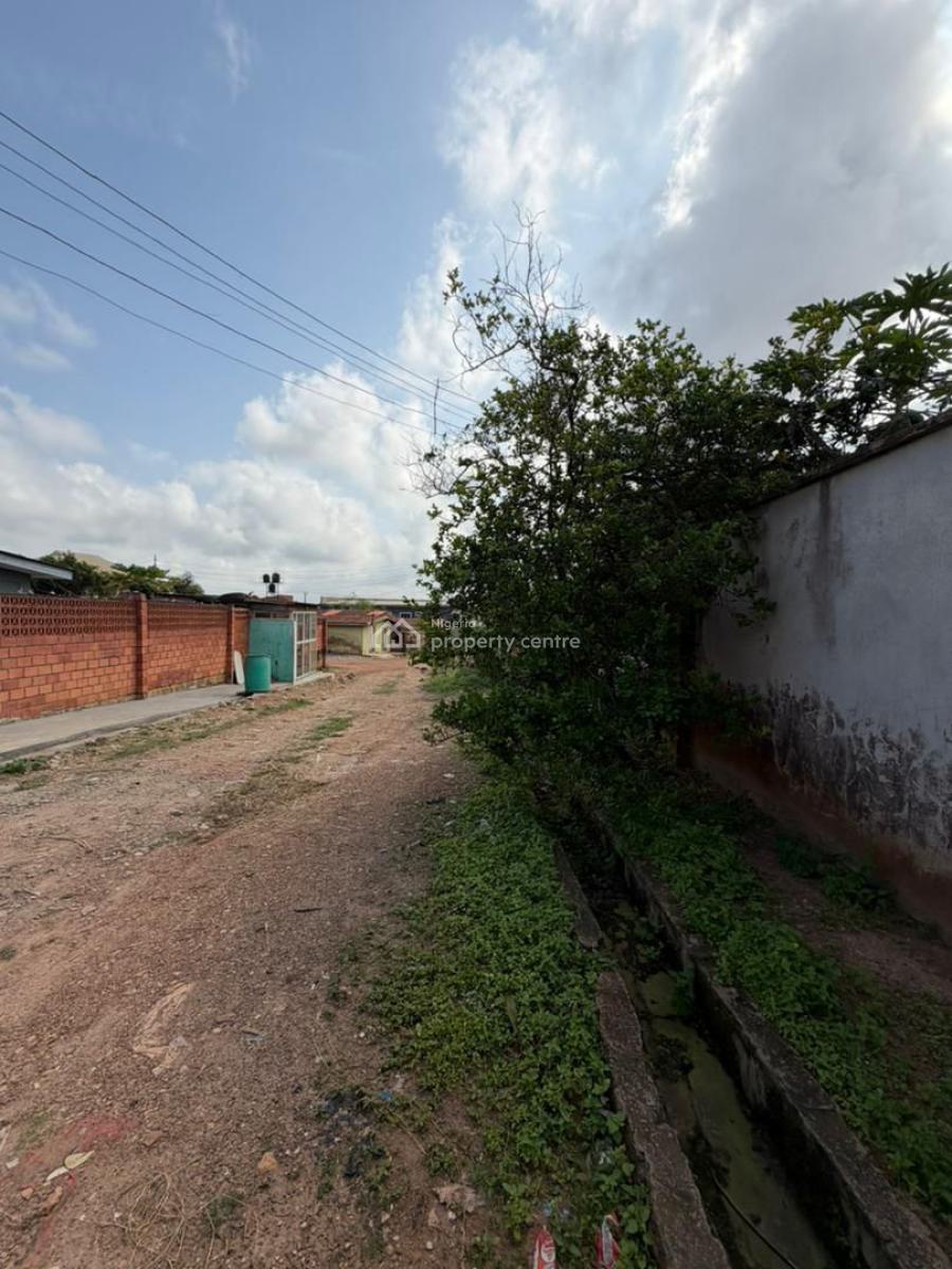 3 Bedroom Bungalow with a Room and Parlor Bq, Ogo-oluwa Bada Estate, Opposite Kolapo Ishola Gra, Akobo, Ibadan, Oyo, House for Sale