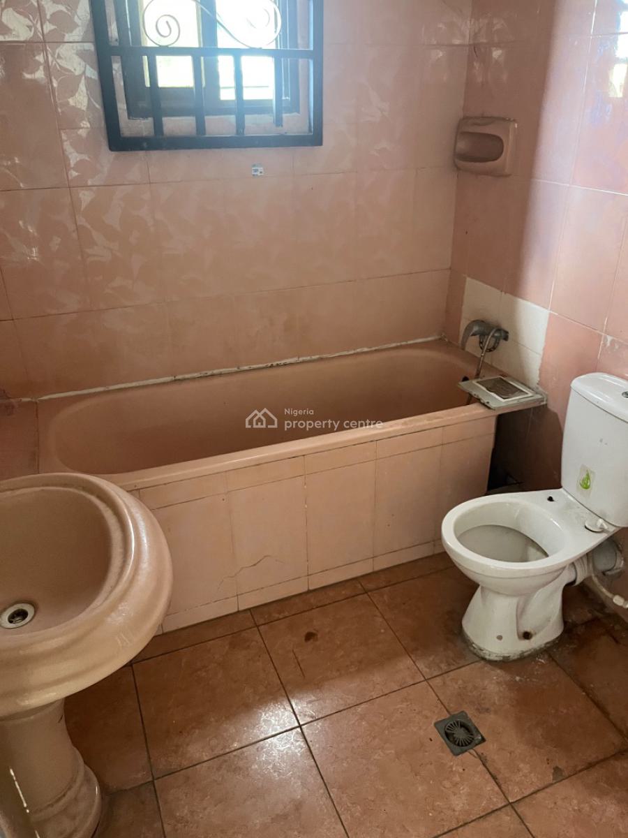 58sqm Shop Space Available (facing The Road), Lekki Phase 1, Lekki, Lagos, Shop for Rent