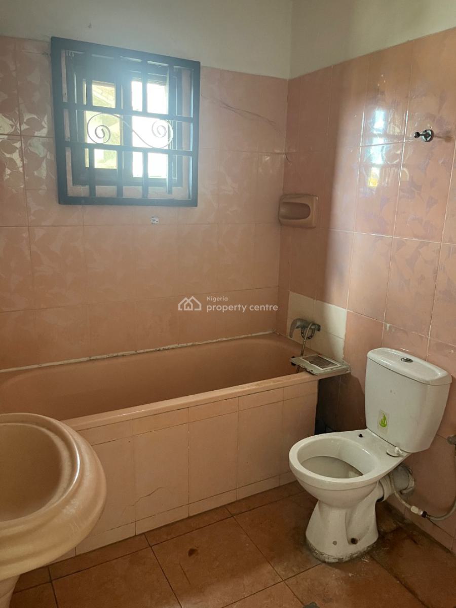 58sqm Shop Space Available (facing The Road), Lekki Phase 1, Lekki, Lagos, Shop for Rent