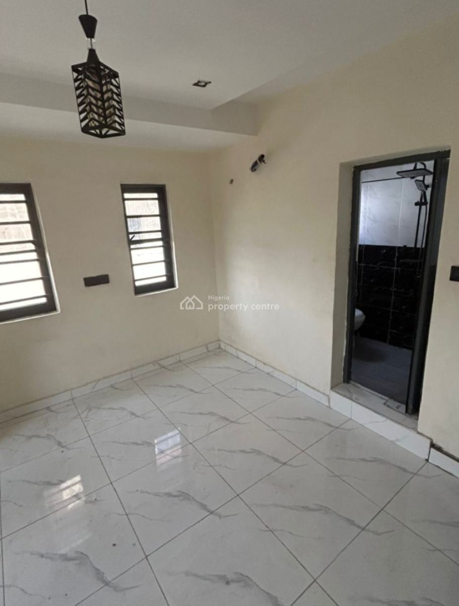 Newly 2 Bedrom Flat + Swimming Pool + Amenities, Mende, Maryland, Lagos, Flat / Apartment for Sale