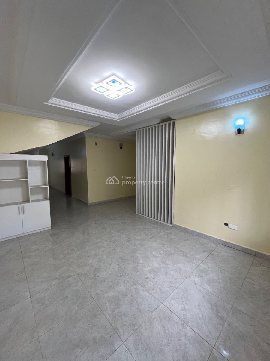 Serviced 3 Bedrooms Terrace Duplex + Bq, Pool, Gym, Lekki Phase 1, Lekki, Lagos, Terraced Duplex for Rent