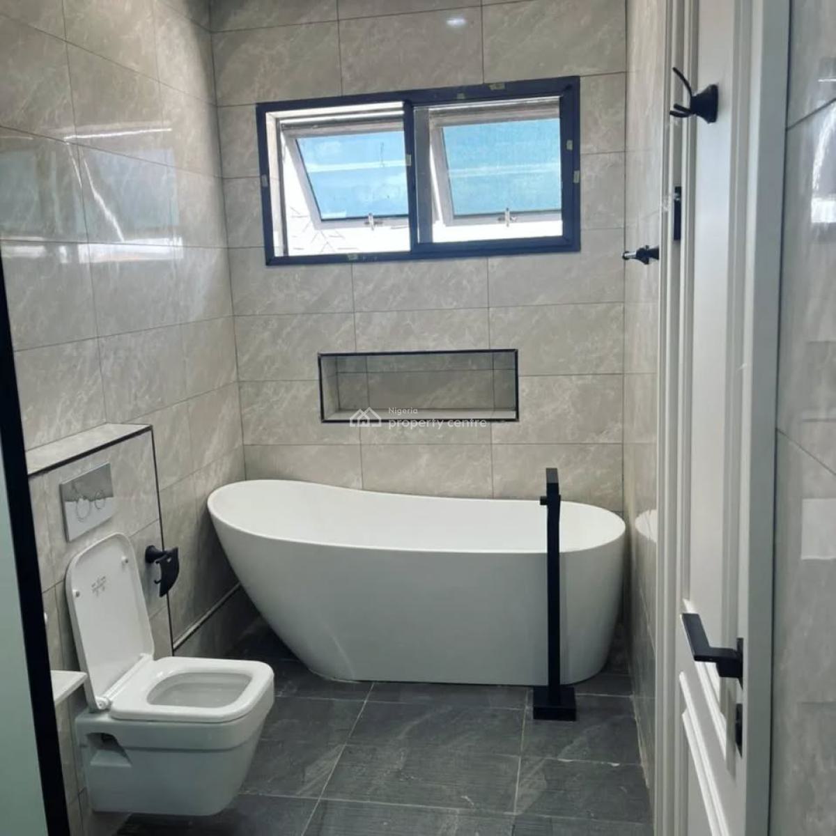 Luxury 4 Bedroom Duplex with Room and Parlor Bq on 2 Plots of Land, Alagbaka Extension, Akure, Ondo, Detached Duplex for Sale