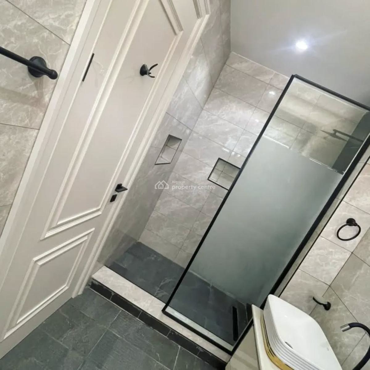 Luxury 4 Bedroom Duplex with Room and Parlor Bq on 2 Plots of Land, Alagbaka Extension, Akure, Ondo, Detached Duplex for Sale