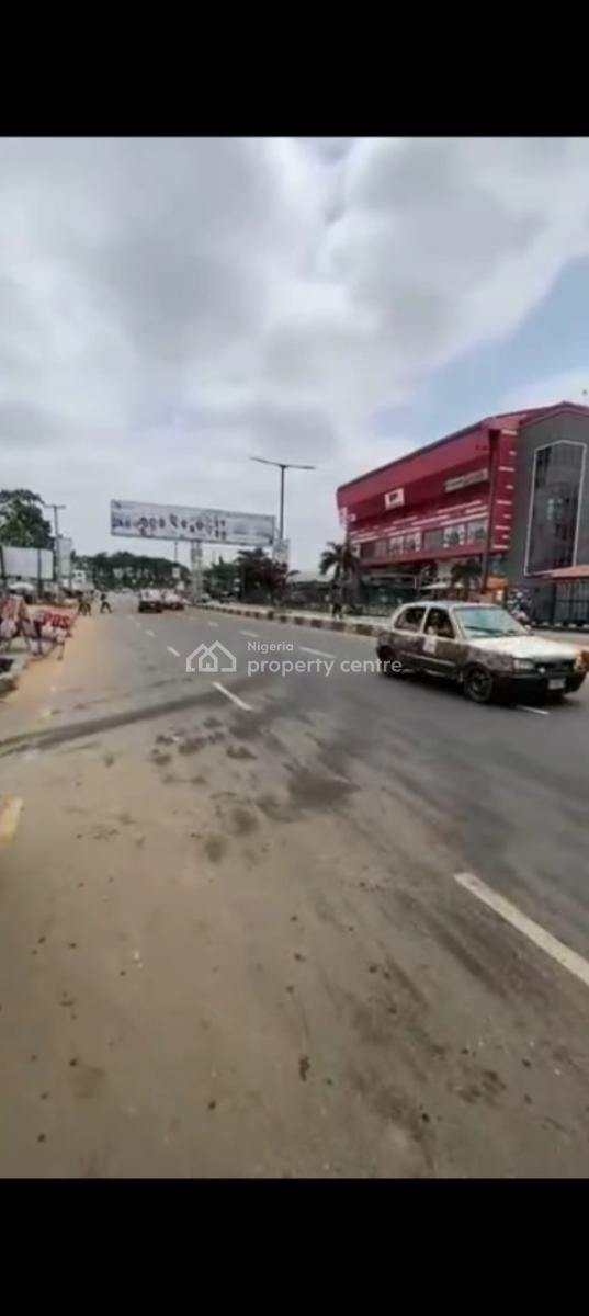 2,400. Square Metres., Location: Carlton  Gate  Estate  Ibadan., Ibadan, Oyo, Land for Sale