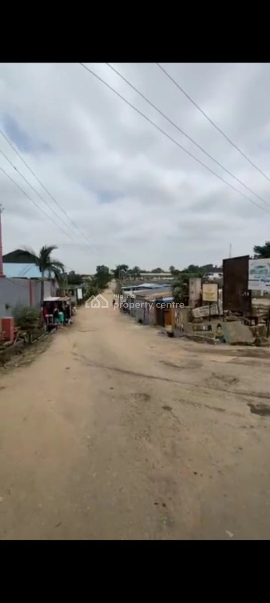 2,400. Square Metres., Location: Carlton  Gate  Estate  Ibadan., Ibadan, Oyo, Land for Sale