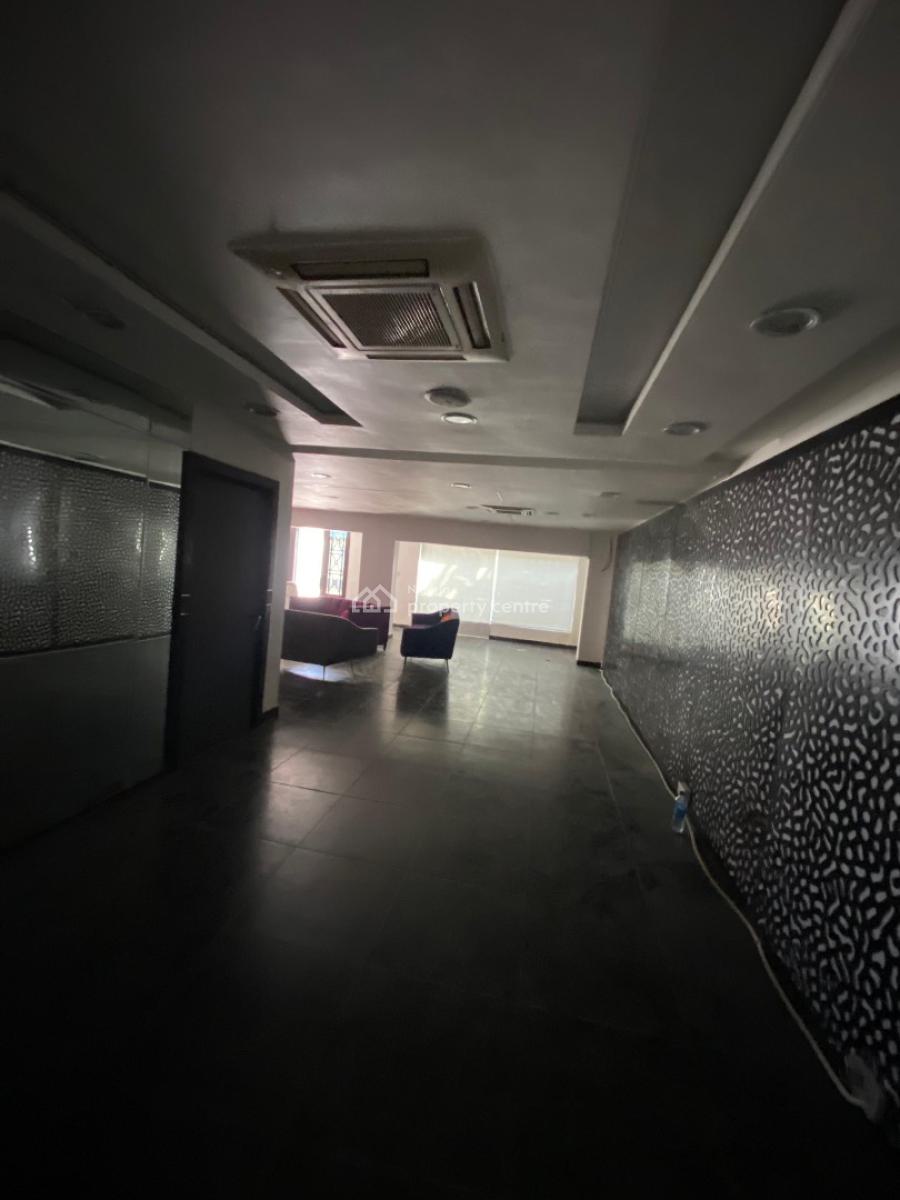 Strategic Commercial Property Space, Near Eko Hotel, Victoria Island (vi), Lagos, Restaurant / Bar for Rent