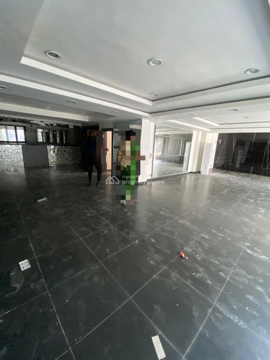 Strategic Commercial Property Space, Near Eko Hotel, Victoria Island (vi), Lagos, Restaurant / Bar for Rent