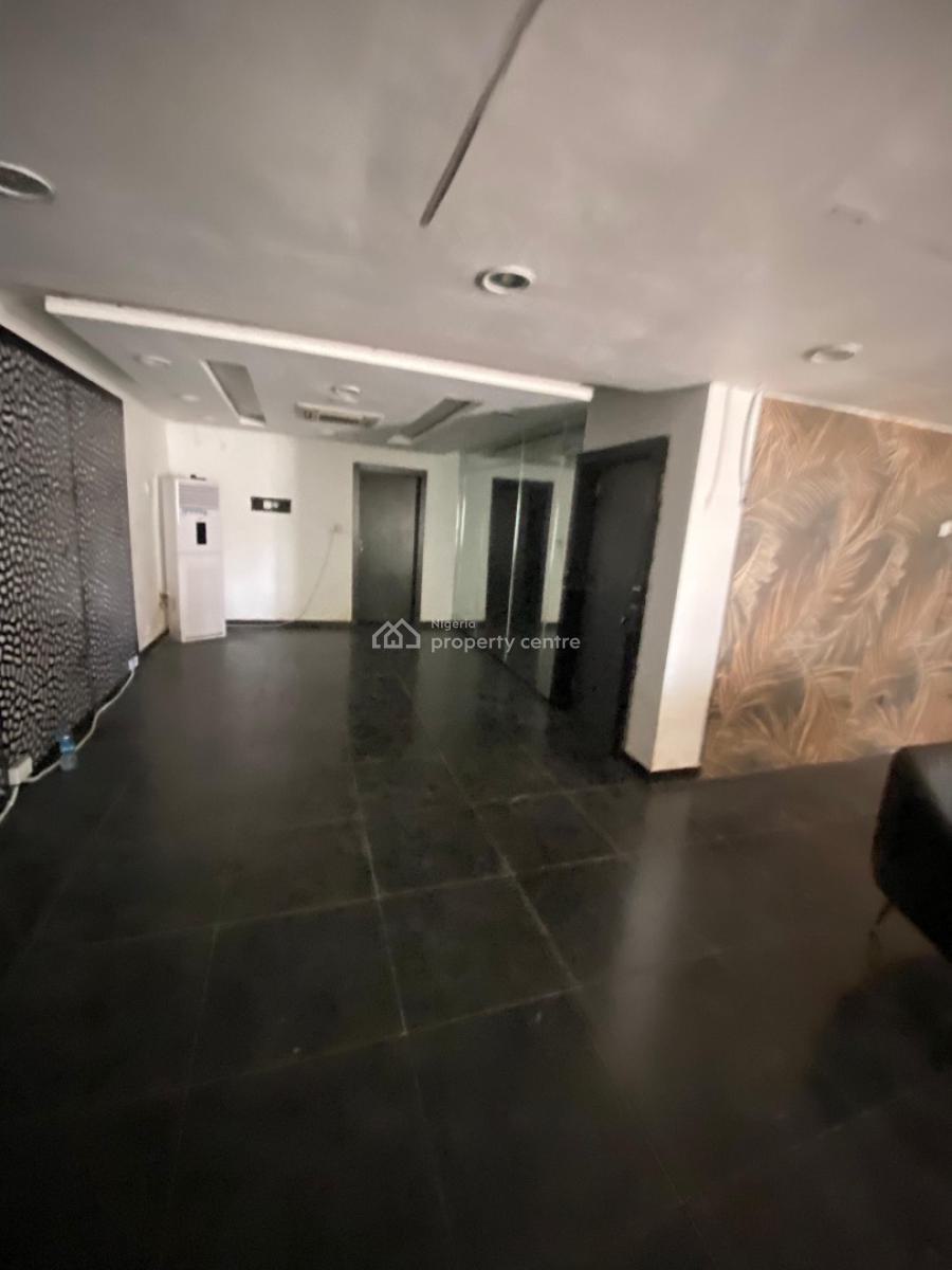 Strategic Commercial Property Space, Near Eko Hotel, Victoria Island (vi), Lagos, Restaurant / Bar for Rent