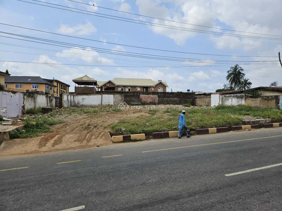 a Commercial Land Measuring 914 Sqm Opposite Sao Filling, on Idi Ape - Bashorun/akobo Road, Ibadan, Oyo, Land for Sale