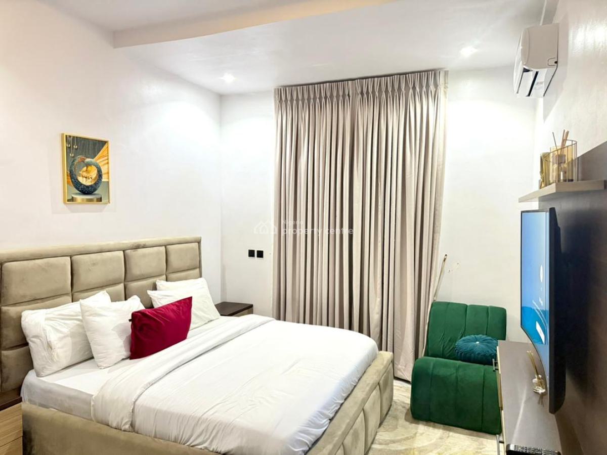 2 Bedroom Apartment in Freedom Way, Lekki Phase 1, Freedom Way, Lekki Phase 1, Lekki, Lagos, Flat / Apartment Short Let