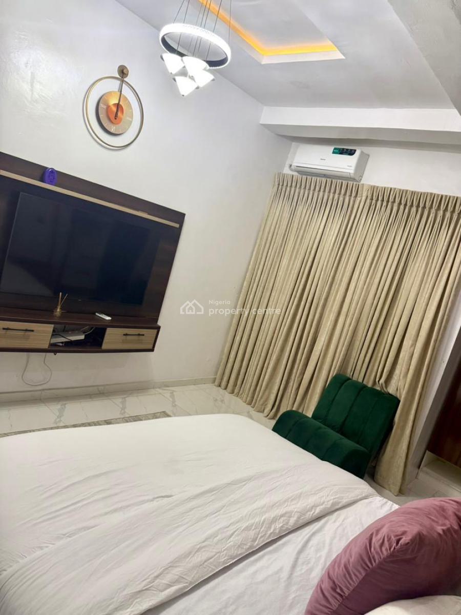 2 Bedroom Apartment in Freedom Way, Lekki Phase 1, Freedom Way, Lekki Phase 1, Lekki, Lagos, Flat / Apartment Short Let